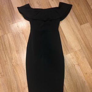 SOLD “Aritzia Ruslan Dress” DUPE